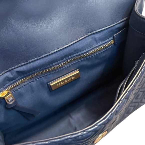 Tory Burch Leather Quilted Fleming Bag - Picture 9 of 12